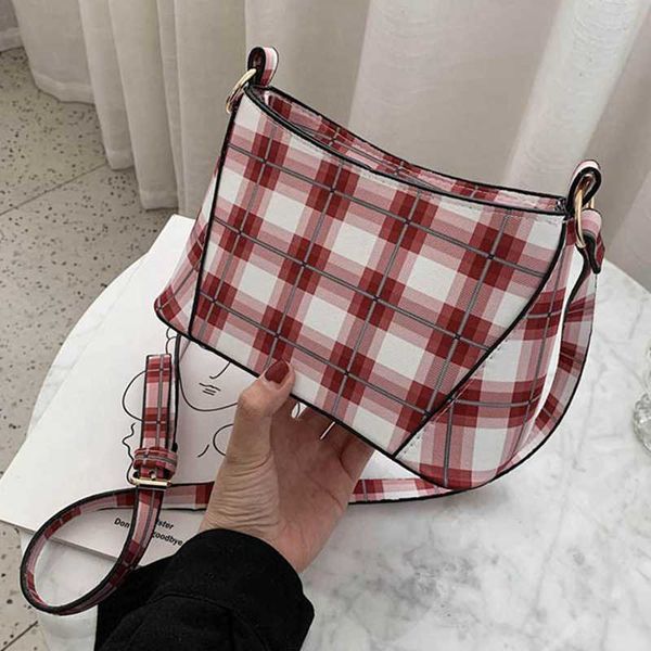casual plaid handle shoulder bags ladies hobos crossbody luxury handbags women designer shoulder messenger versatile bags
casual plaid handle shoulder bags ladies hobos crossbody luxury handbags women designer shoulder messenger versatile bags