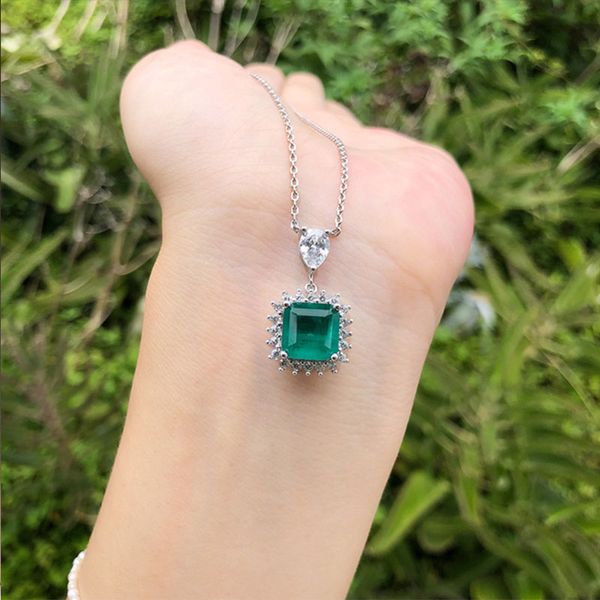 fun-beauty 2020 new ladies fashion necklace clavicle chain pendant cast set woman's fashion zircon inlaid necklace, Silver
fun-beauty 2020 new ladies fashion necklace clavicle chain pendant cast set woman's fashion zircon inlaid necklace, Silver