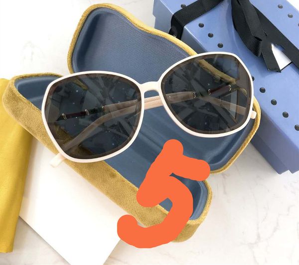 30107 популярные женщины моды солнцезащитные очки square summer style full frame eyeweartop качества защита от ультрафиолетовых лучей eyelas, White;black
30107 популярные женщины моды солнцезащитные очки square summer style full frame eyeweartop качества защита от ультрафиолетовых лучей eyelas, White;black