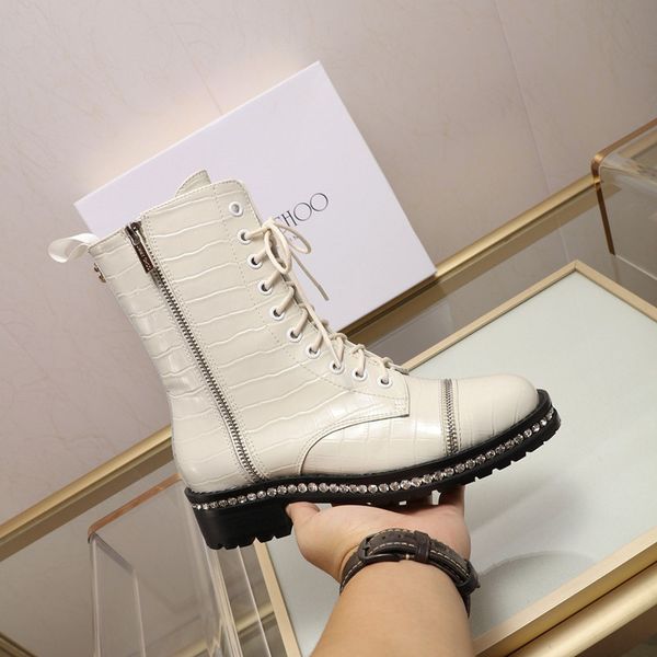2020 new quality women's short boots smooth lines crystal diamond chain decoration cowhide embossed boots eur35-40, Black
2020 new quality women's short boots smooth lines crystal diamond chain decoration cowhide embossed boots eur35-40, Black