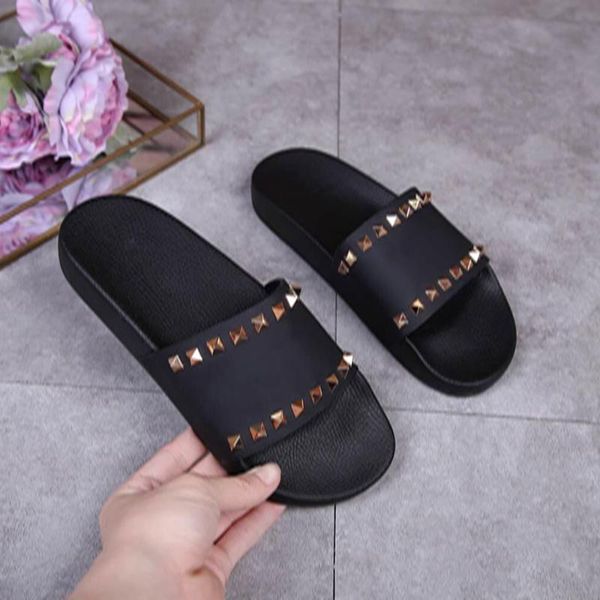 2020 new fashion designer women's slippers summer beach flip flops sell for summer solid shoes outside rivet female slipper, Black
2020 new fashion designer women's slippers summer beach flip flops sell for summer solid shoes outside rivet female slipper, Black