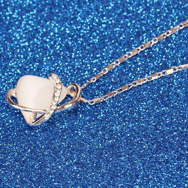 luxury crystal earrings necklace elegant ladies fashion jewelry triangle stone pearl pendant necklace/earrings sets gift, Silver
luxury crystal earrings necklace elegant ladies fashion jewelry triangle stone pearl pendant necklace/earrings sets gift, Silver