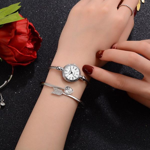 montre femme 2020 ladies bracelet watch fashionwomen silver strap simple design hours casual wrist quartz watch female clock-20, Slivery;brown
montre femme 2020 ladies bracelet watch fashionwomen silver strap simple design hours casual wrist quartz watch female clock-20, Slivery;brown