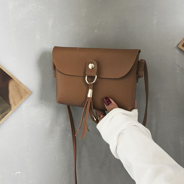 fashion tassel crossbody shoulder bag for women leather messenger bag summer solid women's handbag summer mini sling clutch
fashion tassel crossbody shoulder bag for women leather messenger bag summer solid women's handbag summer mini sling clutch
