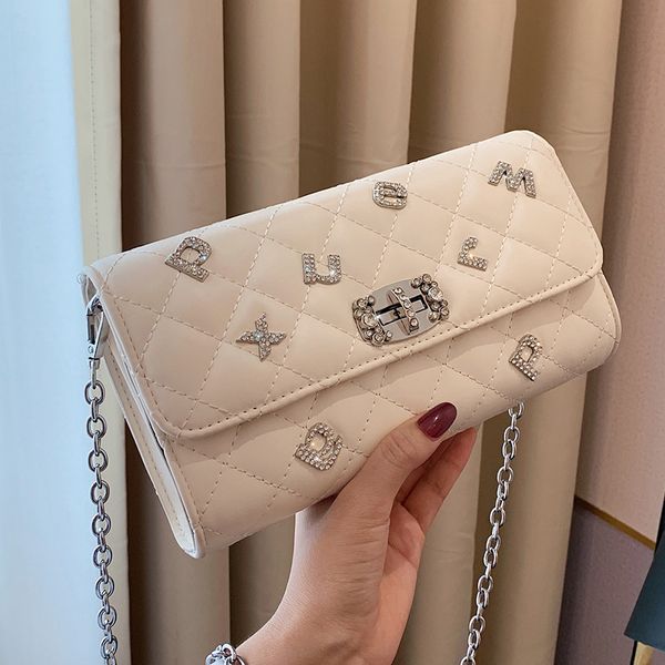 new french design fashion diamond lattice mother square bag & elegant chain shoulder bag messenger width 24cm height 14cm
new french design fashion diamond lattice mother square bag & elegant chain shoulder bag messenger width 24cm height 14cm