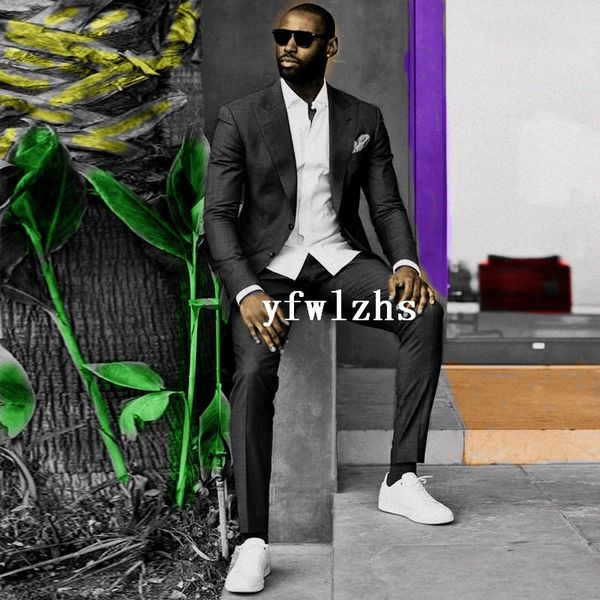 two buttons groomsmen peak lapel wedding groom tuxedos men suits wedding/prom/dinner man blazer(jacket+tie+pants) t184, Black;gray
two buttons groomsmen peak lapel wedding groom tuxedos men suits wedding/prom/dinner man blazer(jacket+tie+pants) t184, Black;gray