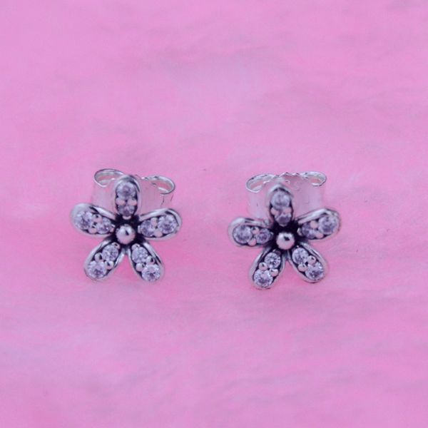 silver daisy earring stud with clear cz fits for pandora jewelry 925 sterling silver earrings for women diy fashion christmas gift 1pair/lot, Golden;silver
silver daisy earring stud with clear cz fits for pandora jewelry 925 sterling silver earrings for women diy fashion christmas gift 1pair/lot, Golden;silver