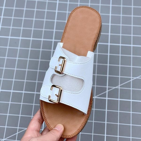 2020 new designer luxury designer womens fashion pearl sandals lady slippers summer casual slippers flip flops flat sandy shoes, Black
2020 new designer luxury designer womens fashion pearl sandals lady slippers summer casual slippers flip flops flat sandy shoes, Black