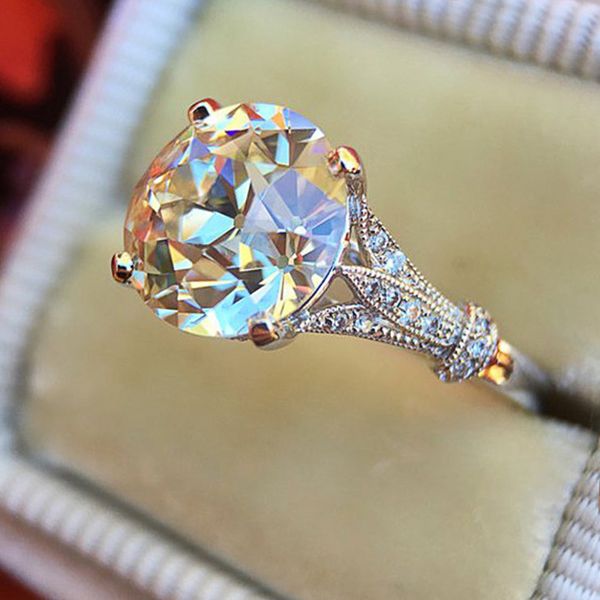 Junerain Brand Zircon Wedding Rings Classic Solitaire Old Fashion Tower Structure Pattern Design Band for Women Engagement Rings Hot
Junerain Brand Zircon Wedding Rings Classic Solitaire Old Fashion Tower Structure Pattern Design Band for Women Engagement Rings Hot