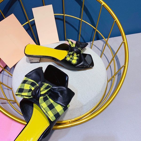 bowknot popular star de sign fashion casual slippers women temperament elegant genuine leather beach shoes vintage vigour, Black
bowknot popular star de sign fashion casual slippers women temperament elegant genuine leather beach shoes vintage vigour, Black