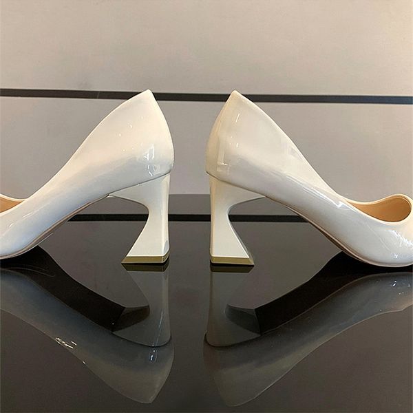 slhjc leather pumps women high square heels pointed toe slip on lady heels 7 cm stylish work office shoes, Black
slhjc leather pumps women high square heels pointed toe slip on lady heels 7 cm stylish work office shoes, Black