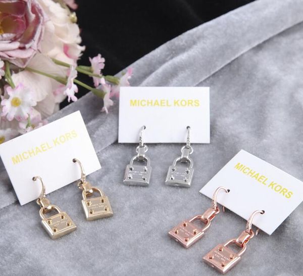горячий продавать rhinestone сплава серьги ювелирных изделий конструкции серег стержня способа женские серьги серьги ювелирные изделия в кач, Golden
горячий продавать rhinestone сплава серьги ювелирных изделий конструкции серег стержня способа женские серьги серьги ювелирные изделия в кач, Golden