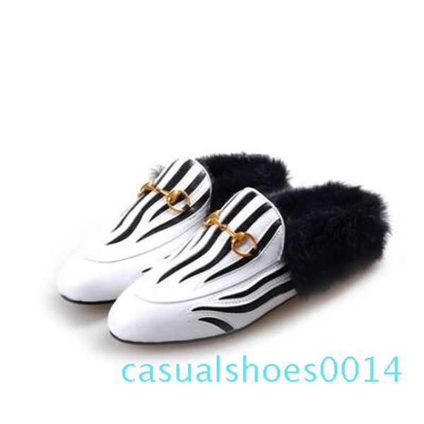 33-43 big sizeladies luxury fur mule slippers leather flat suede shoes flower snake mule fashion outdoor slippers fall and winter shoe c14, Black
33-43 big sizeladies luxury fur mule slippers leather flat suede shoes flower snake mule fashion outdoor slippers fall and winter shoe c14, Black