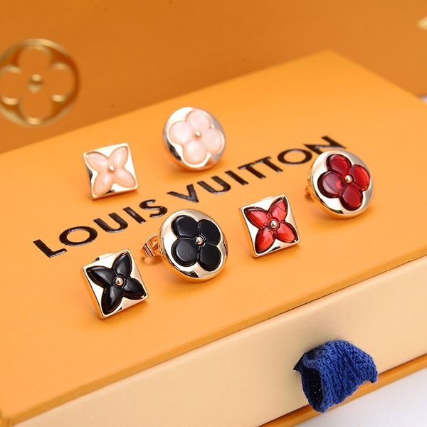 selling retro g letter wild exquisite designer earrings luxury designer jewelry women earrings fashion accessories with box r18, Golden
selling retro g letter wild exquisite designer earrings luxury designer jewelry women earrings fashion accessories with box r18, Golden