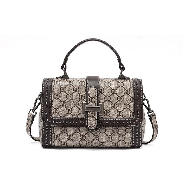 ladies bags retro printing designer messenger bag rivet shoulder messenger women bag ladies classic small square bag wholesale kkd621 
ladies bags retro printing designer messenger bag rivet shoulder messenger women bag ladies classic small square bag wholesale kkd621