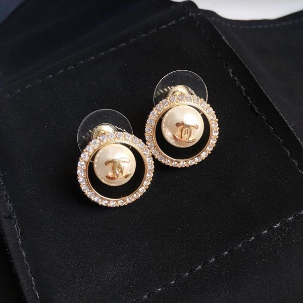 with box earrings brass earrings for woman trend fashion diamond shiny earrings personality jewelry supply whole r0048, Golden
with box earrings brass earrings for woman trend fashion diamond shiny earrings personality jewelry supply whole r0048, Golden