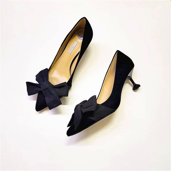 new classic pointed big bow shallow mouth low stiletto heels single shoes sweet age-reducing fashion all-match women's shoes, Black
new classic pointed big bow shallow mouth low stiletto heels single shoes sweet age-reducing fashion all-match women's shoes, Black