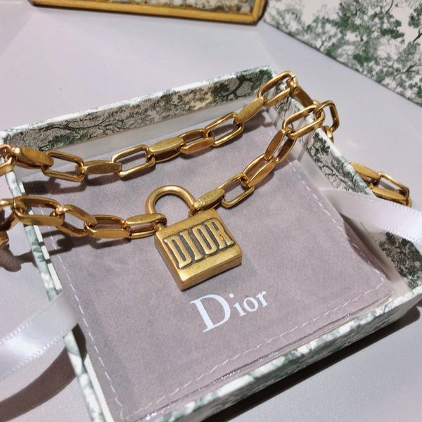 the latest high-quality alphabet bracelet necklace crystal inlaid bracelet for woman gift necklace fashion personality retro bracelet r14, Golden;silver
the latest high-quality alphabet bracelet necklace crystal inlaid bracelet for woman gift necklace fashion personality retro bracelet r14, Golden;silver