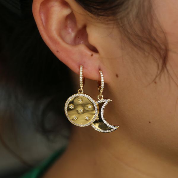 glossy full moon and crecent moon earrings set micro pave cz stars gold color delicate earrings jewelry for women, Golden
glossy full moon and crecent moon earrings set micro pave cz stars gold color delicate earrings jewelry for women, Golden