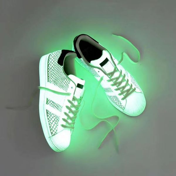 2020 superstar x atmos og кроссовки luminous white snake black snake shell brand женщина мужчина обувь спорт тапки 36-45 с коробкой
2020 superstar x atmos og кроссовки luminous white snake black snake shell brand женщина мужчина обувь спорт тапки 36-45 с коробкой