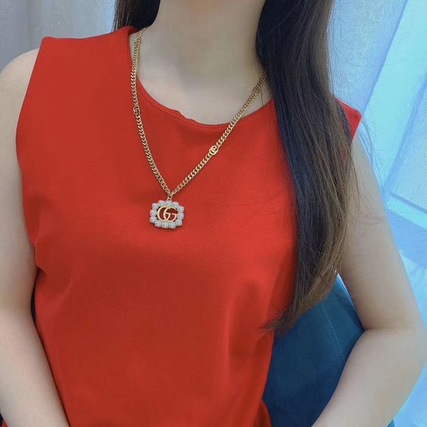 brass material pendant necklace with pearl and hollow design for women wedding jewelry gift ps4613, Silver
brass material pendant necklace with pearl and hollow design for women wedding jewelry gift ps4613, Silver