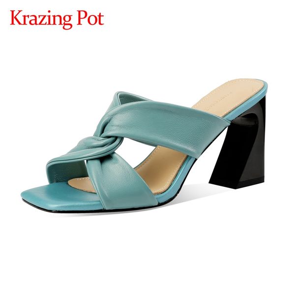krazing pot 2020 high street fashion pleated square toe high strange heel summer shoes slip on mules slingback sandals women l47, Black
krazing pot 2020 high street fashion pleated square toe high strange heel summer shoes slip on mules slingback sandals women l47, Black