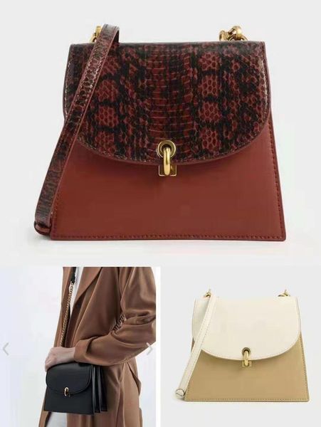 Newest three colors Fashion Casual style color contrast single shoulder bags Single metal chain crossbody bag Versatile handbag wholesale
Newest three colors Fashion Casual style color contrast single shoulder bags Single metal chain crossbody bag Versatile handbag wholesale