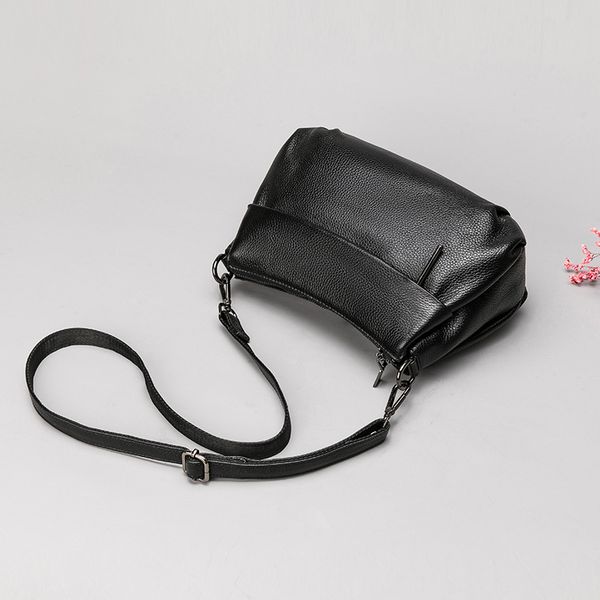 women's soft leather sling mini bag 2020 new style leather large capacity middle-aged mom women's bags
women's soft leather sling mini bag 2020 new style leather large capacity middle-aged mom women's bags