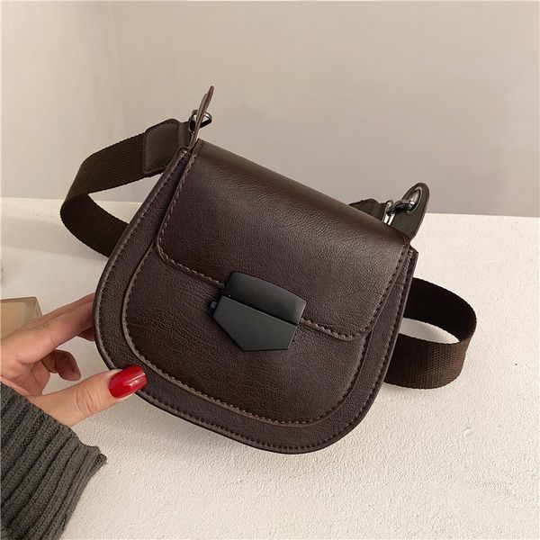 casual bag female 2020 new fashion texture retro wild shoulder messenger handbag saddle bag 
casual bag female 2020 new fashion texture retro wild shoulder messenger handbag saddle bag