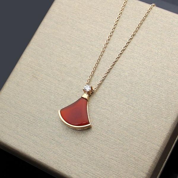 2020 new style fan-shaped full skirt necklaces & pendants men black white ladies clavicle skirt necklace fashion women simple love necklace, Silver
2020 new style fan-shaped full skirt necklaces & pendants men black white ladies clavicle skirt necklace fashion women simple love necklace, Silver