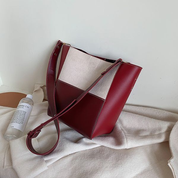 wide strap women's single shoulder crossbody bag hit color large capacity bucket bag fashion korean pu leather messenger
wide strap women's single shoulder crossbody bag hit color large capacity bucket bag fashion korean pu leather messenger