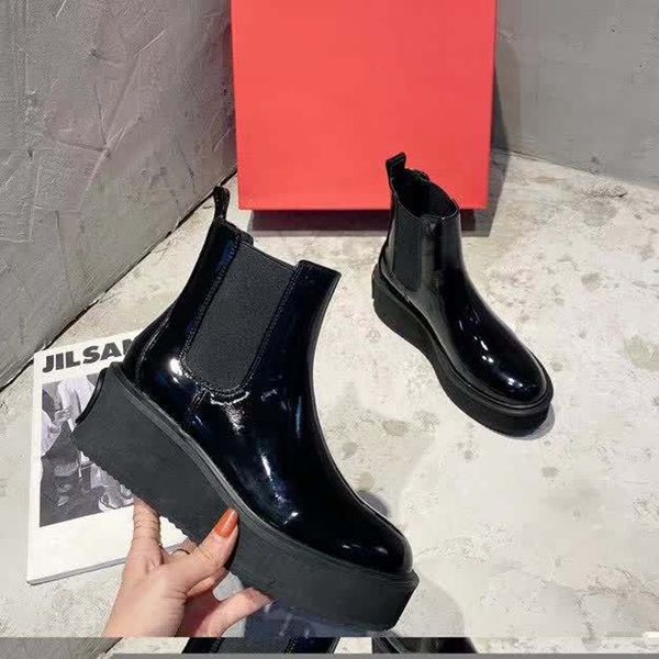 fashion leather star women shoes woman leather short autumn winter ankle fashion women boots 04h2503, Black
fashion leather star women shoes woman leather short autumn winter ankle fashion women boots 04h2503, Black