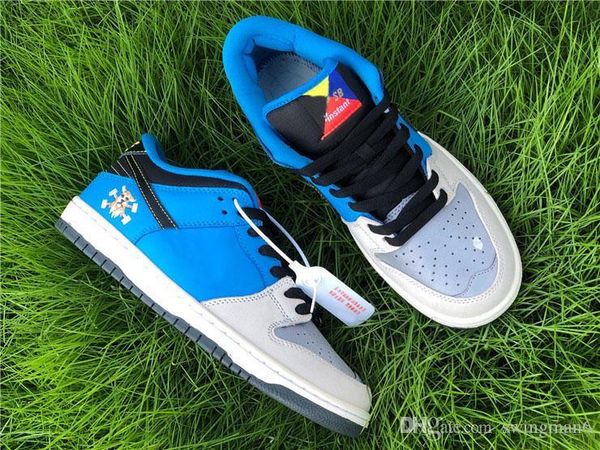 instant skateboards x sb low skateboarding shoes men running shoes grey toe 3m reflective blue hero sports sneakers with box 
instant skateboards x sb low skateboarding shoes men running shoes grey toe 3m reflective blue hero sports sneakers with box