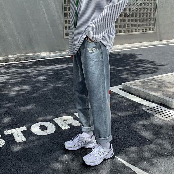 men's jeans spring and autumn blue embroidered personality trend street loose straight wide-leg trousers
men's jeans spring and autumn blue embroidered personality trend street loose straight wide-leg trousers
