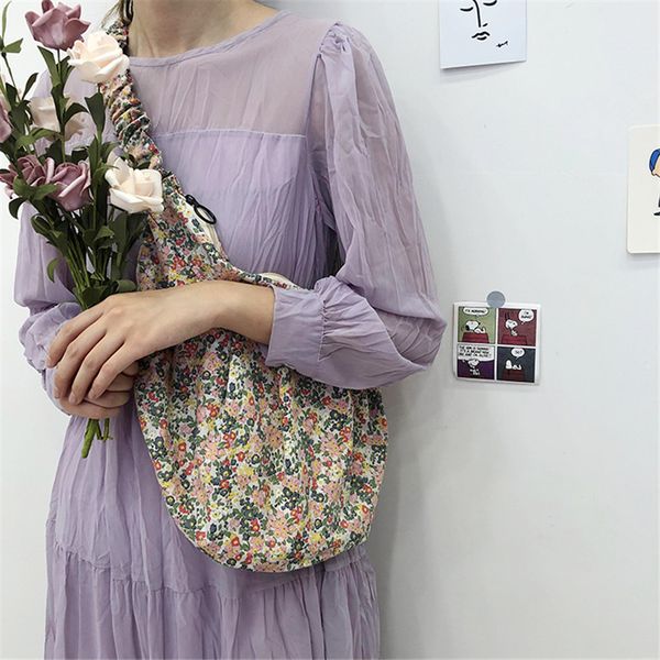 totes retro 2021 fashion small floral bag college style casual all-match female messenger shoulder
totes retro 2021 fashion small floral bag college style casual all-match female messenger shoulder