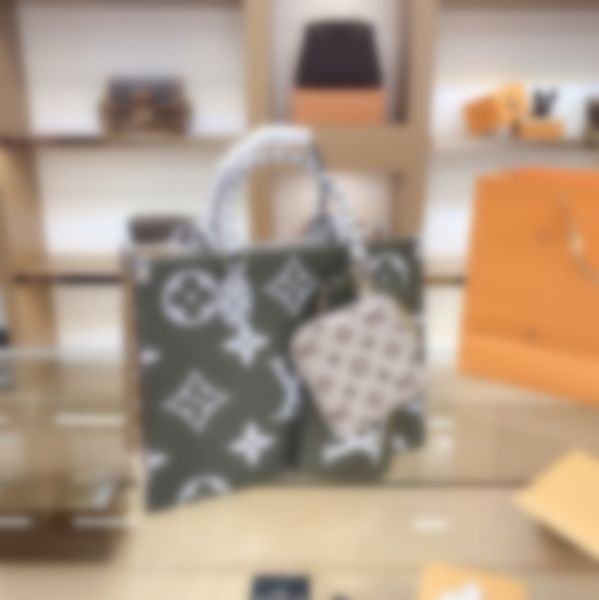 2020 lv louis vuitton handbags fashion retro ethnic style canvas handmade embroidery pattern shopping bags
2020 lv louis vuitton handbags fashion retro ethnic style canvas handmade embroidery pattern shopping bags