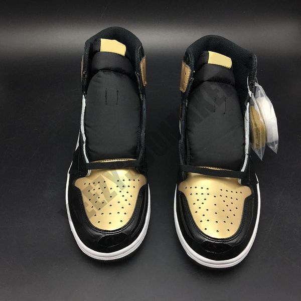with box gold toe release 1 og high shattered backboard 3.0 mens basketball shoes black pale 861428-007 athletic sneakers size 40.5-46
with box gold toe release 1 og high shattered backboard 3.0 mens basketball shoes black pale 861428-007 athletic sneakers size 40.5-46