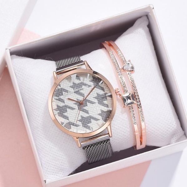 women watches bracelet set fashion elegant magnet buckle ladies simple dress watch set relogio feminino dropshipping, Slivery;brown
women watches bracelet set fashion elegant magnet buckle ladies simple dress watch set relogio feminino dropshipping, Slivery;brown