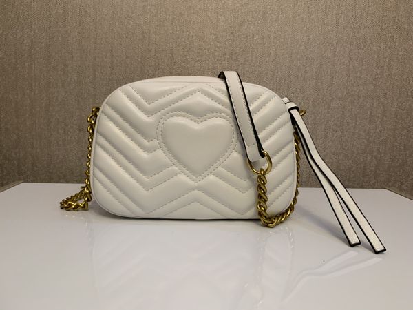 in 2018, the european and american single-shoulder bag classic designer designed high-quality pu bag, simple fashion delivery
in 2018, the european and american single-shoulder bag classic designer designed high-quality pu bag, simple fashion delivery