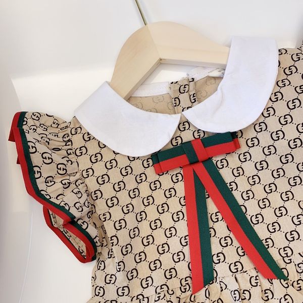 2020 new fashion baby girl designer dress plaid dress geometric printing clothing flying sleeve baby girl, Red;yellow
2020 new fashion baby girl designer dress plaid dress geometric printing clothing flying sleeve baby girl, Red;yellow