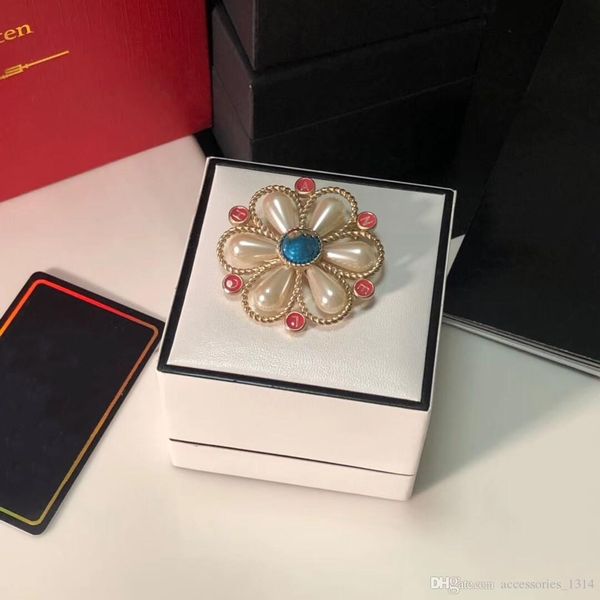 2019 new camellia temperament pearl letter brooch female color diamond sweet personality wild fashion korean version of the tide, Gray
2019 new camellia temperament pearl letter brooch female color diamond sweet personality wild fashion korean version of the tide, Gray