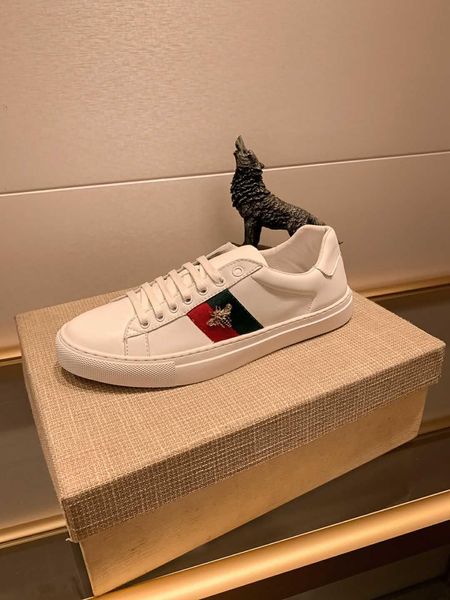 bees embroidered shoes mens womens ace genuine leather sneakers white casual shoes new gift, Black
bees embroidered shoes mens womens ace genuine leather sneakers white casual shoes new gift, Black
