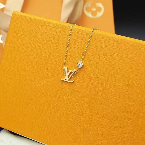 l luxury design necklace diamond necklace fashion couple necklace personalized supply box, Silver 
l luxury design necklace diamond necklace fashion couple necklace personalized supply box, Silver