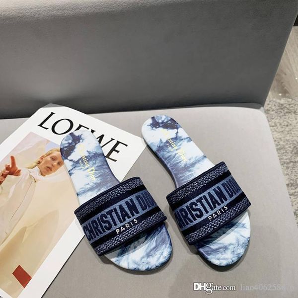 2020 new ladies slippers sandals flat comfortable slippers slippers sandals a variety of colors available1, Black
2020 new ladies slippers sandals flat comfortable slippers slippers sandals a variety of colors available1, Black