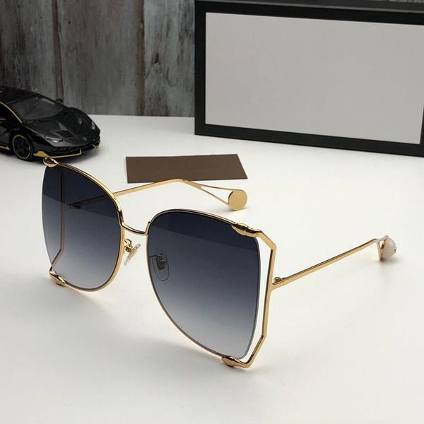 2020 fashion 0252 sunglasses women designer popular fashion big hollow frame summer style uv protection lens come with case, White;black
2020 fashion 0252 sunglasses women designer popular fashion big hollow frame summer style uv protection lens come with case, White;black