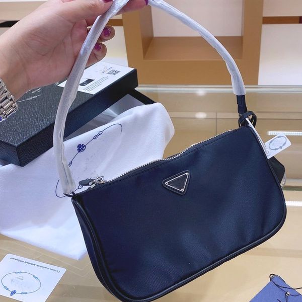 canvas hoho bag women shoulder bags handbag chest pack lady tote purse wallet pouch bag with gift box ing
canvas hoho bag women shoulder bags handbag chest pack lady tote purse wallet pouch bag with gift box ing