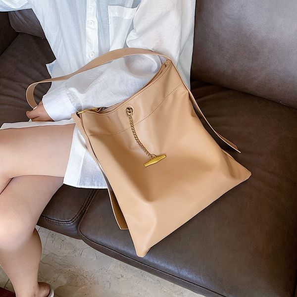 2020 women's soild color shoulder bag soft pu ladies crossbody bags large female shoulder bags purse
2020 women's soild color shoulder bag soft pu ladies crossbody bags large female shoulder bags purse