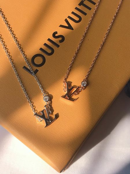fashion jewelry sets lady 316l titanium steel four leaf flower v letter 18k plated gold double deck necklaces bracele with box xl14, Golden;silver
fashion jewelry sets lady 316l titanium steel four leaf flower v letter 18k plated gold double deck necklaces bracele with box xl14, Golden;silver
