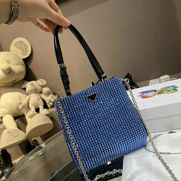 fashion womens handbag designers bags casual shoulder bag large capacity tote high-quality nylon texture shimmering diamonds rhinestones
fashion womens handbag designers bags casual shoulder bag large capacity tote high-quality nylon texture shimmering diamonds rhinestones