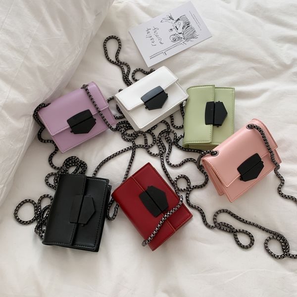 2020 spring and summer super fire new female bag net red wild retro small square bag chain shoulder messenger
2020 spring and summer super fire new female bag net red wild retro small square bag chain shoulder messenger